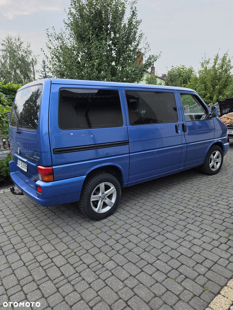 Volkswagen Multivan - 4