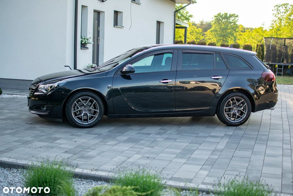 Opel Insignia - 22