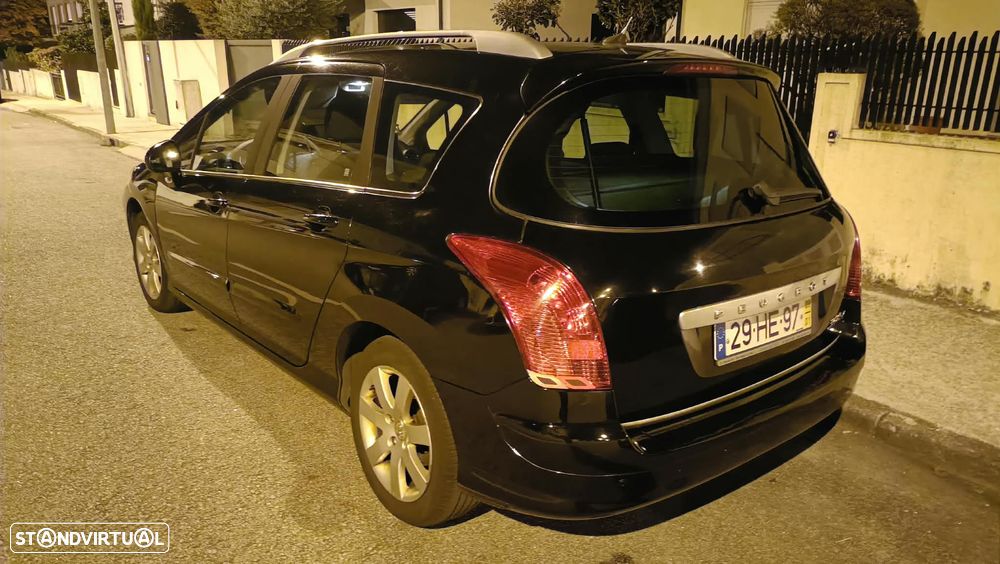 Peugeot 308 SW 1.6 HDi Executive CVM6 — photo 2
