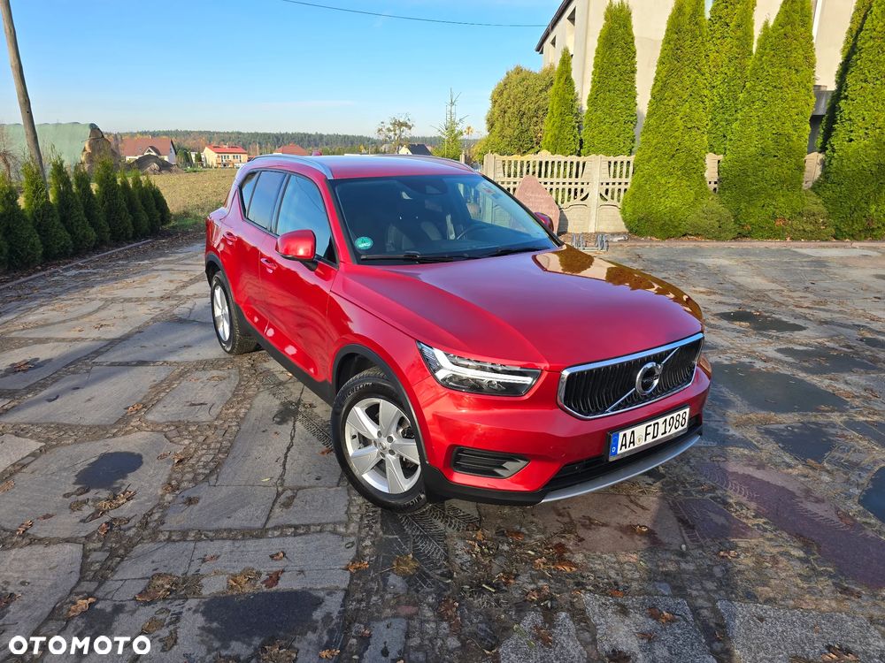 Volvo XC 40 T3 Momentum - 1