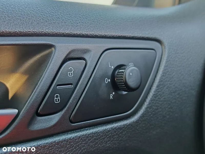 Volkswagen Jetta 1.2 TSI BlueMotion Technology Comfortline - 31