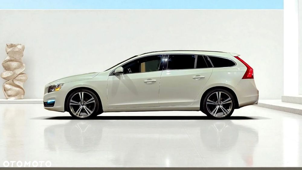 Volvo V60 T3 Momentum - 2