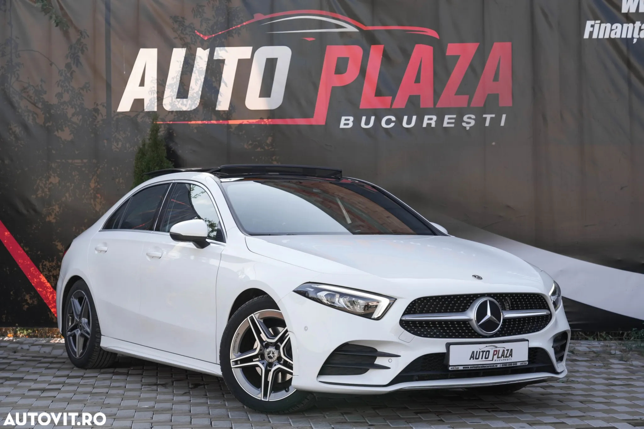 Mercedes-Benz A 200 7G-DCT Advanced AMG Line - 2