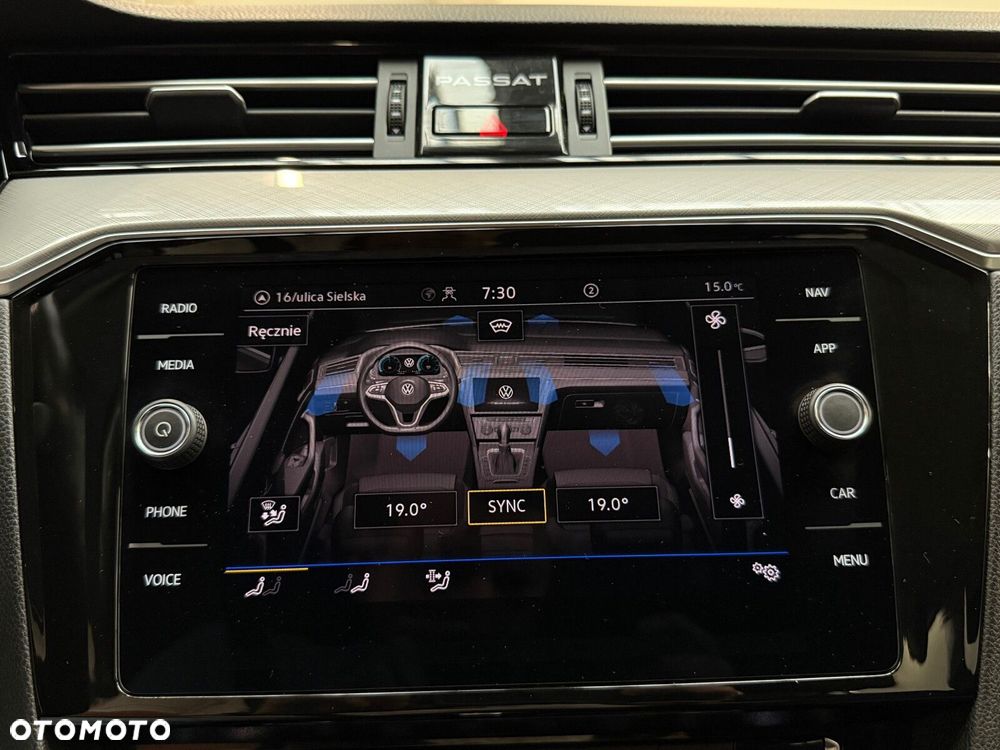 Volkswagen Passat 2.0 TDI Business DSG - 37