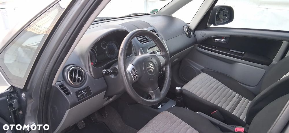 Suzuki SX4 1.6 VVT 4x4 Comfort - 11