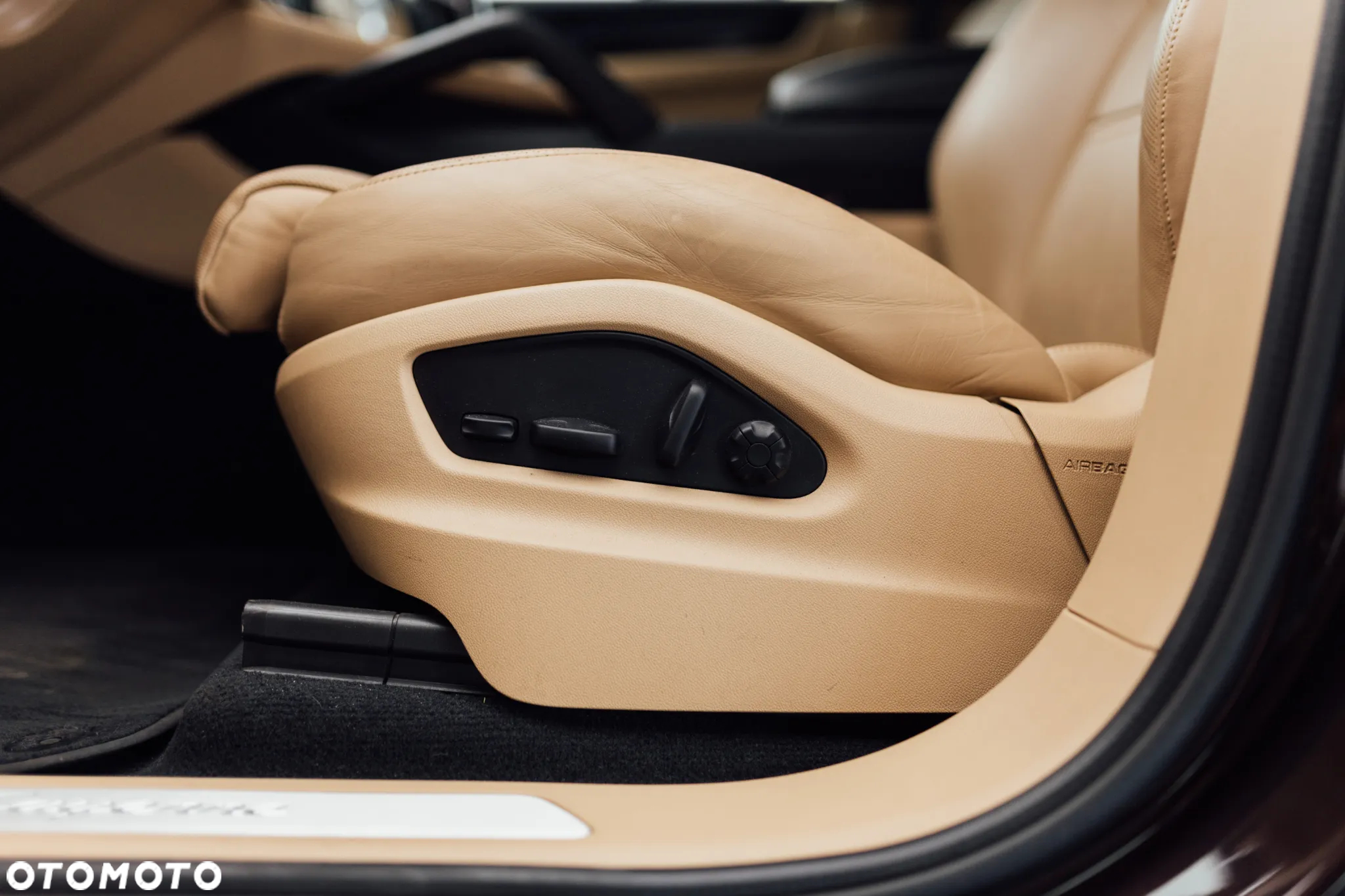 Porsche Cayenne Standard - 28