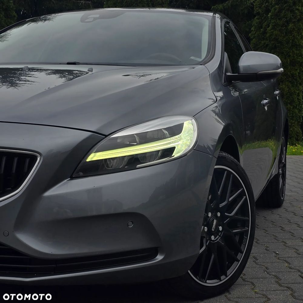Volvo V40 D2 Drive-E Momentum - 5