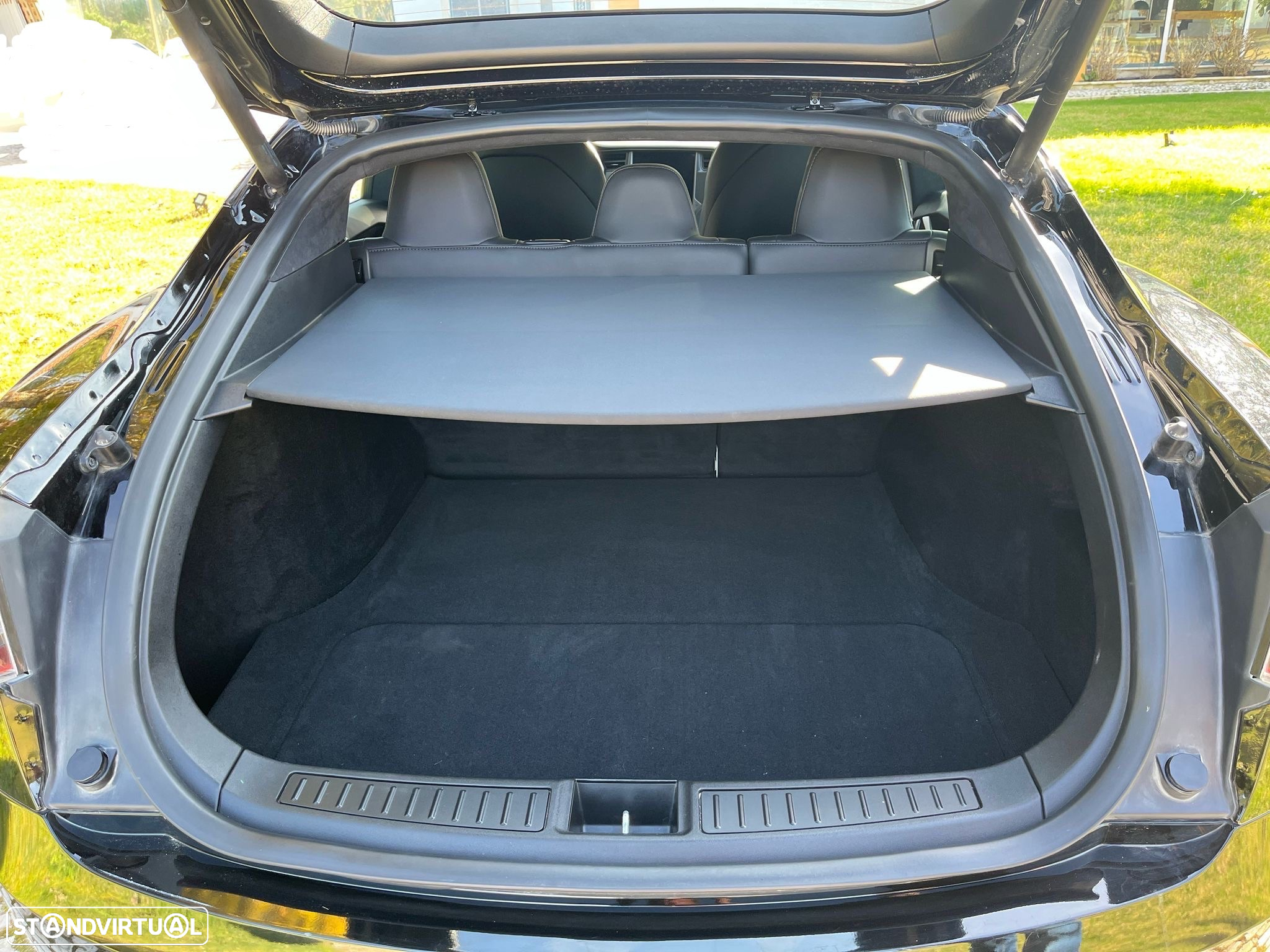 Tesla Model S Performance - 8