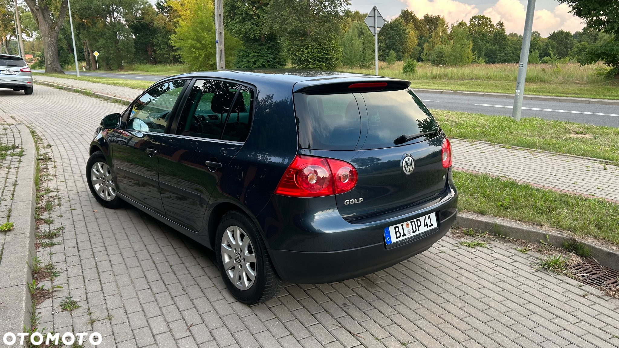 Volkswagen Golf 1.6 Comfortline - 5