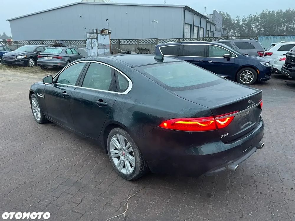 Jaguar XF 3.0 V6 S - 1