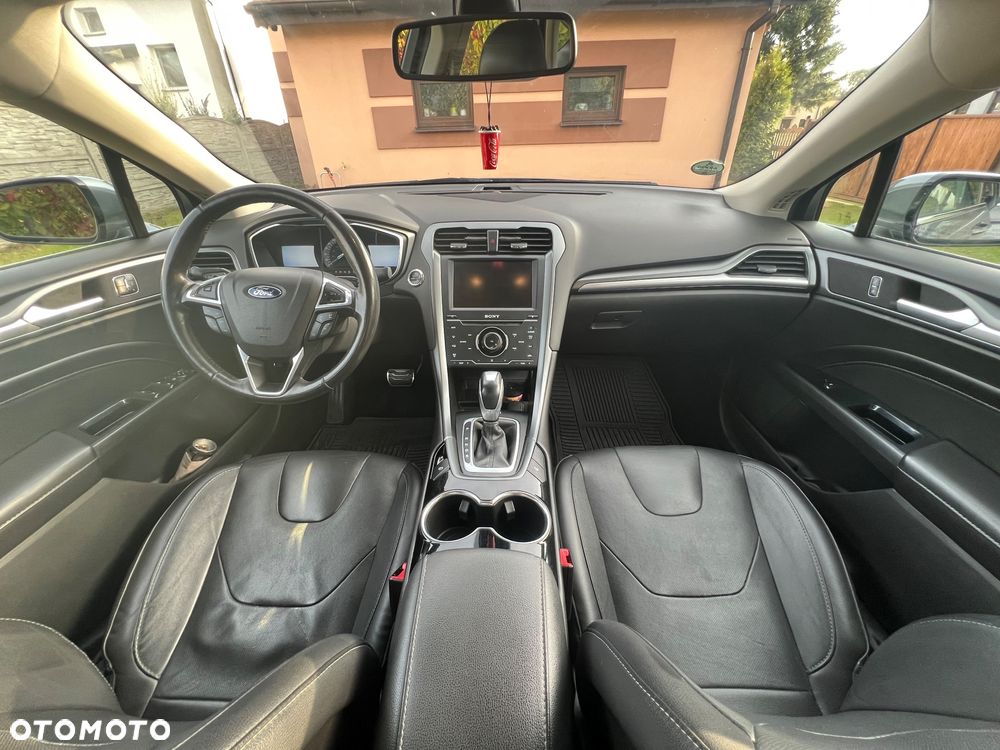 Ford Mondeo 2.0 EcoBoost Titanium - 19