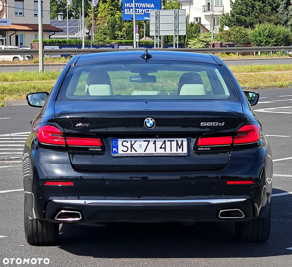 BMW Seria 5 520d Luxury Line sport - 34