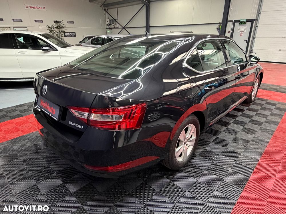 Skoda Superb 1.6 TDI DSG Active - 4