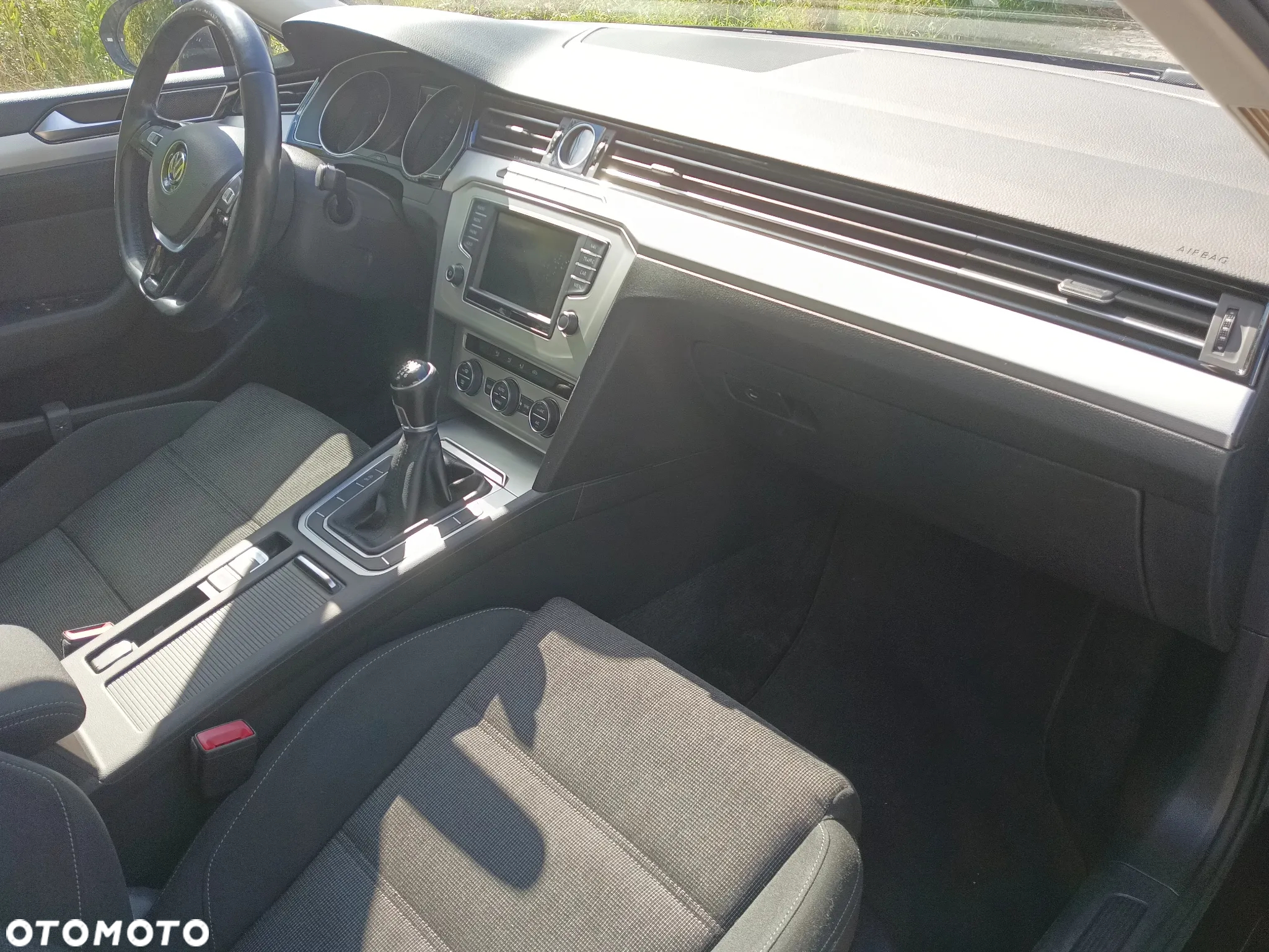 Volkswagen Passat 2.0 TDI BMT Comfortline - 10