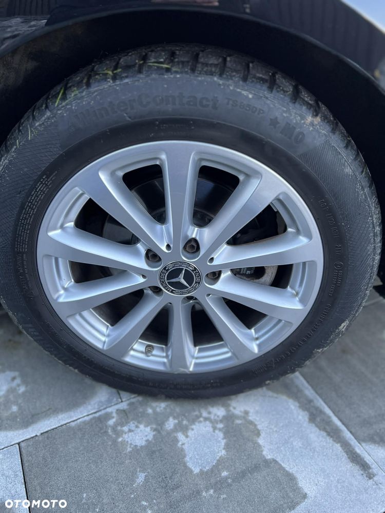 Mercedes-Benz Klasa E - 32