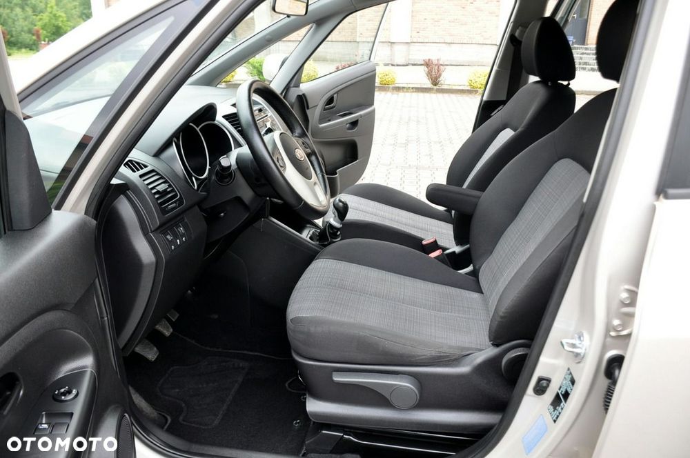 Kia Venga - 21