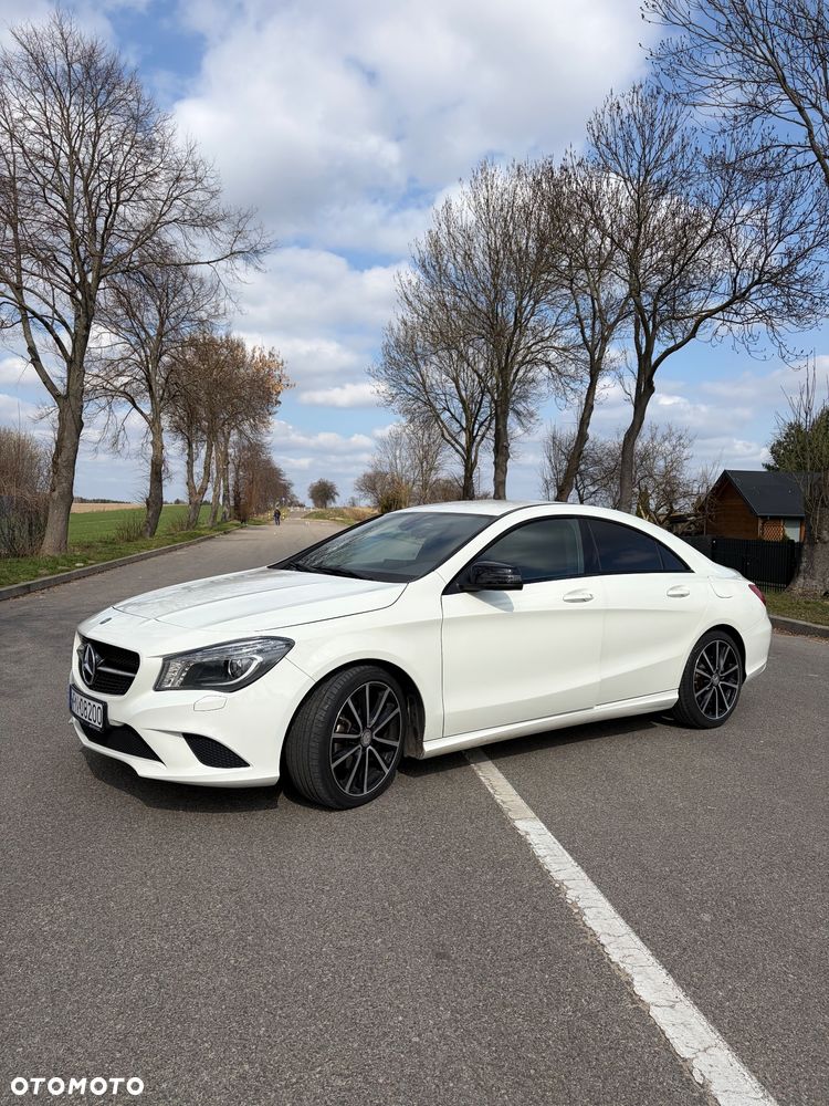 Mercedes-Benz CLA 200 Peak Edition - 3