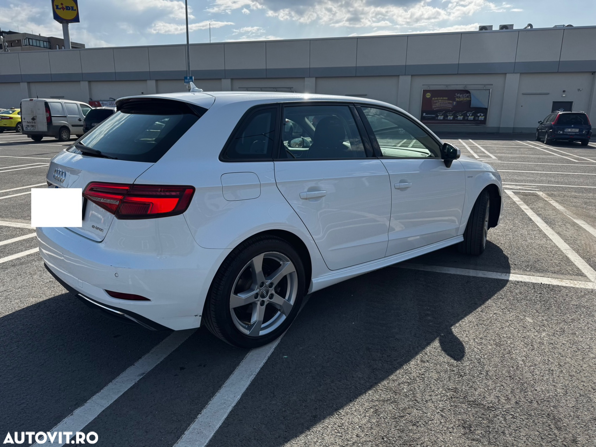 Audi A3 1.4 TFSI Sportback e-tron sport - 4