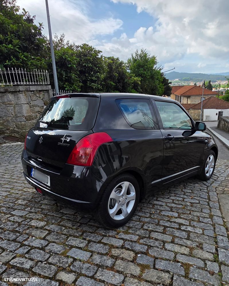 Suzuki Swift 1.3 16V GA - 6