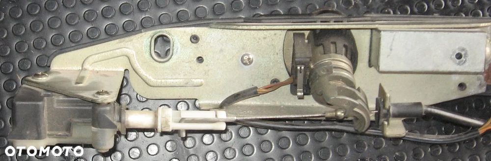 klamka klapy mikrostyk PASSAT B5 lift  SUPERB - 3