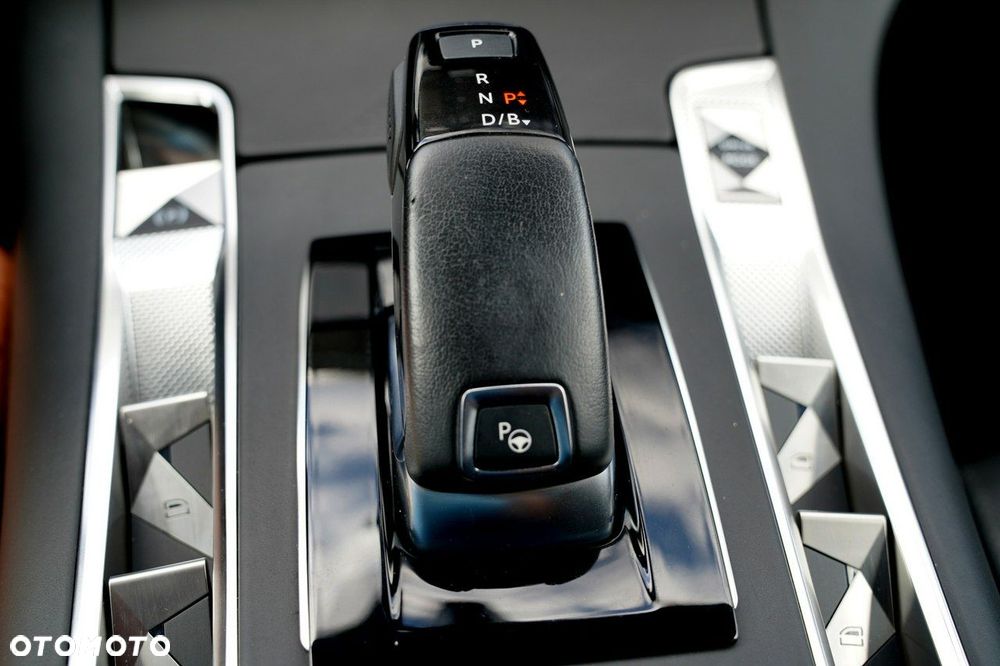 DS Automobiles DS 7 Crossback - 36