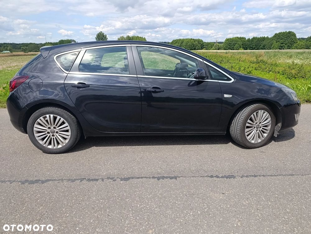 Opel Astra 2.0 CDTI Cosmo - 8
