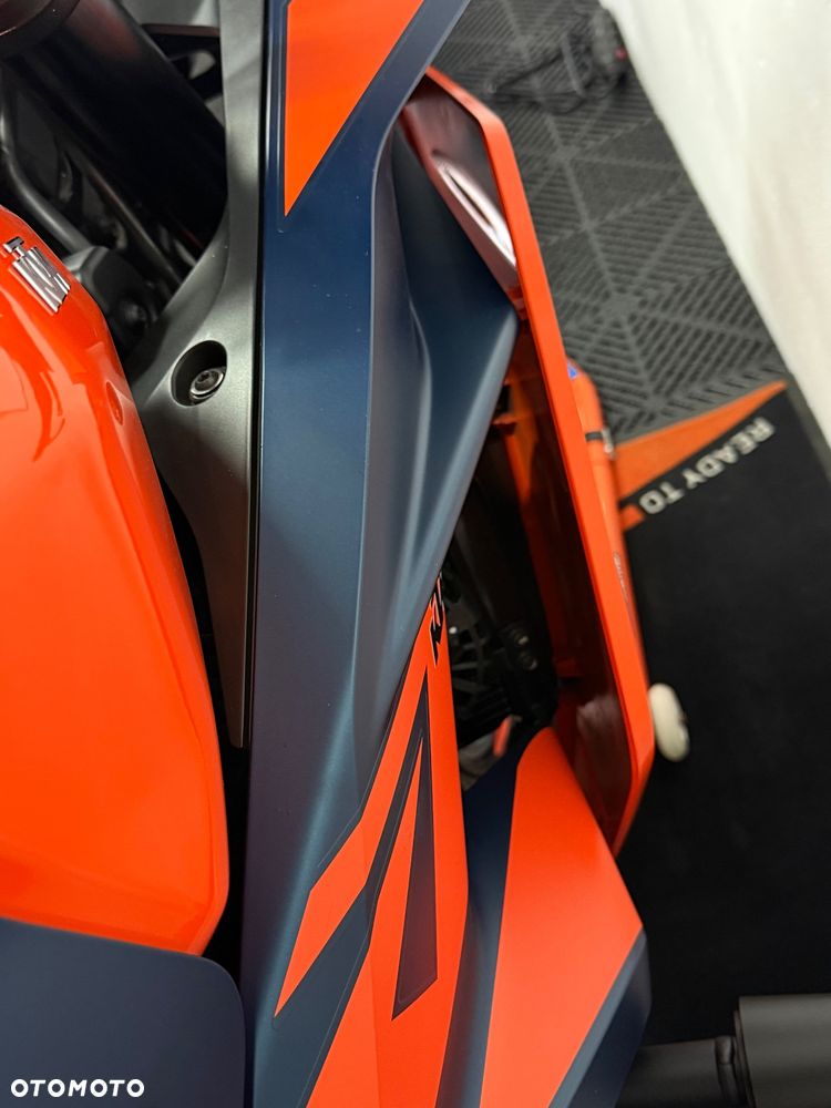 KTM RC 390 - 28