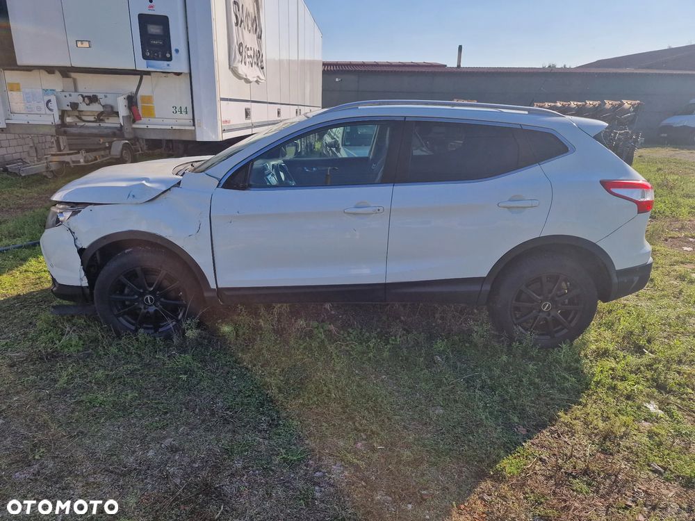 Nissan Qashqai 1.6 DCi Xtronic ACENTA - 3