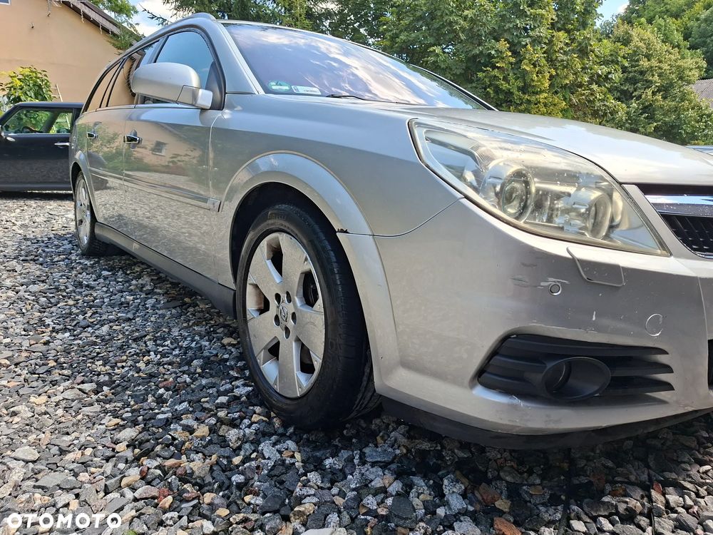 Opel Vectra 3.0 V6 CDTI Cosmo - 14
