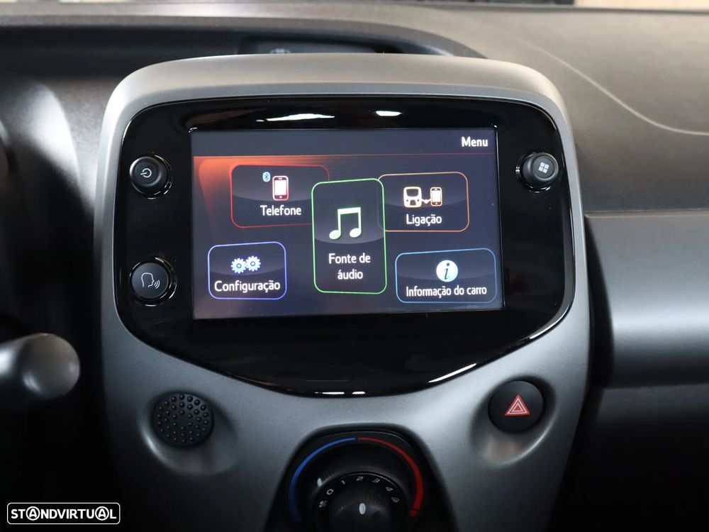 Toyota Aygo 1.0 X-Play - 23