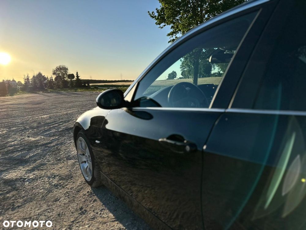 BMW Seria 3 330i - 3