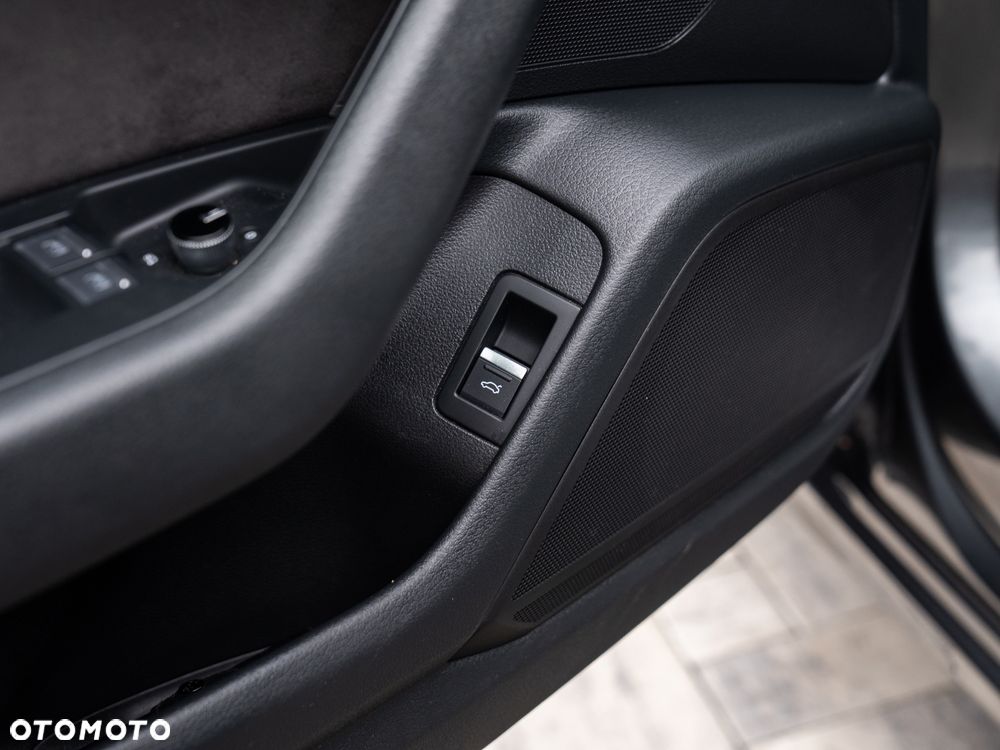 Audi A6 Avant 40 TDI S tronic S line - 27