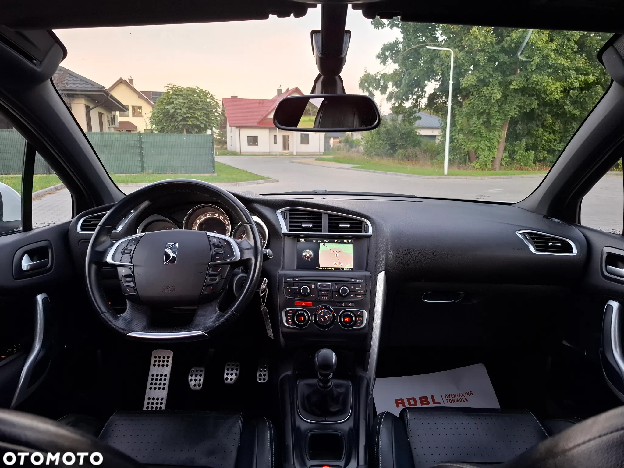 Citroën DS4 e-HDi 115 SoChic - 16