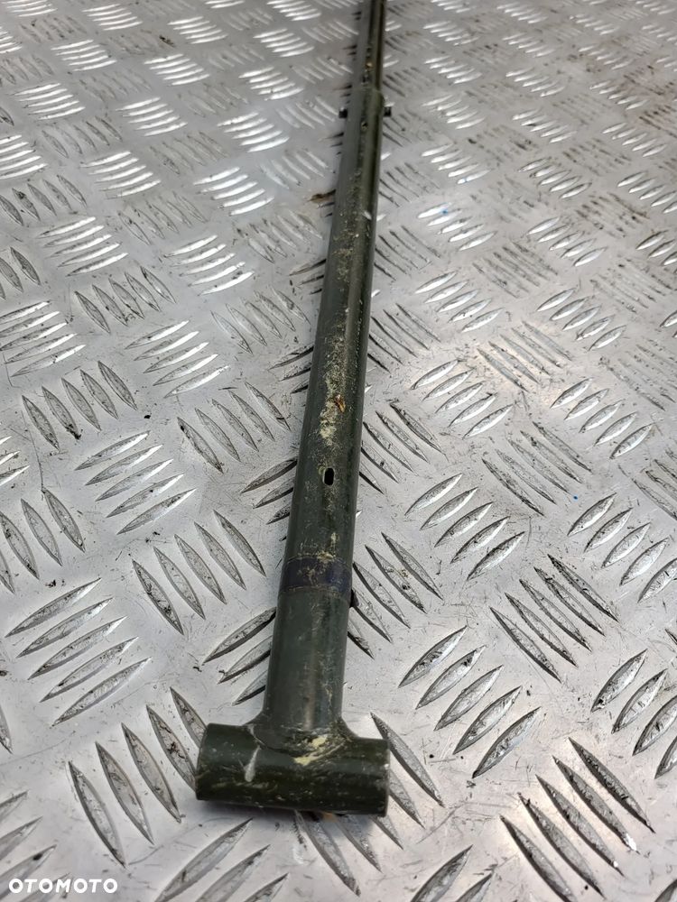 Mitsubishi L200 IV Pręt Lewarka Koła Zapasowego - 5