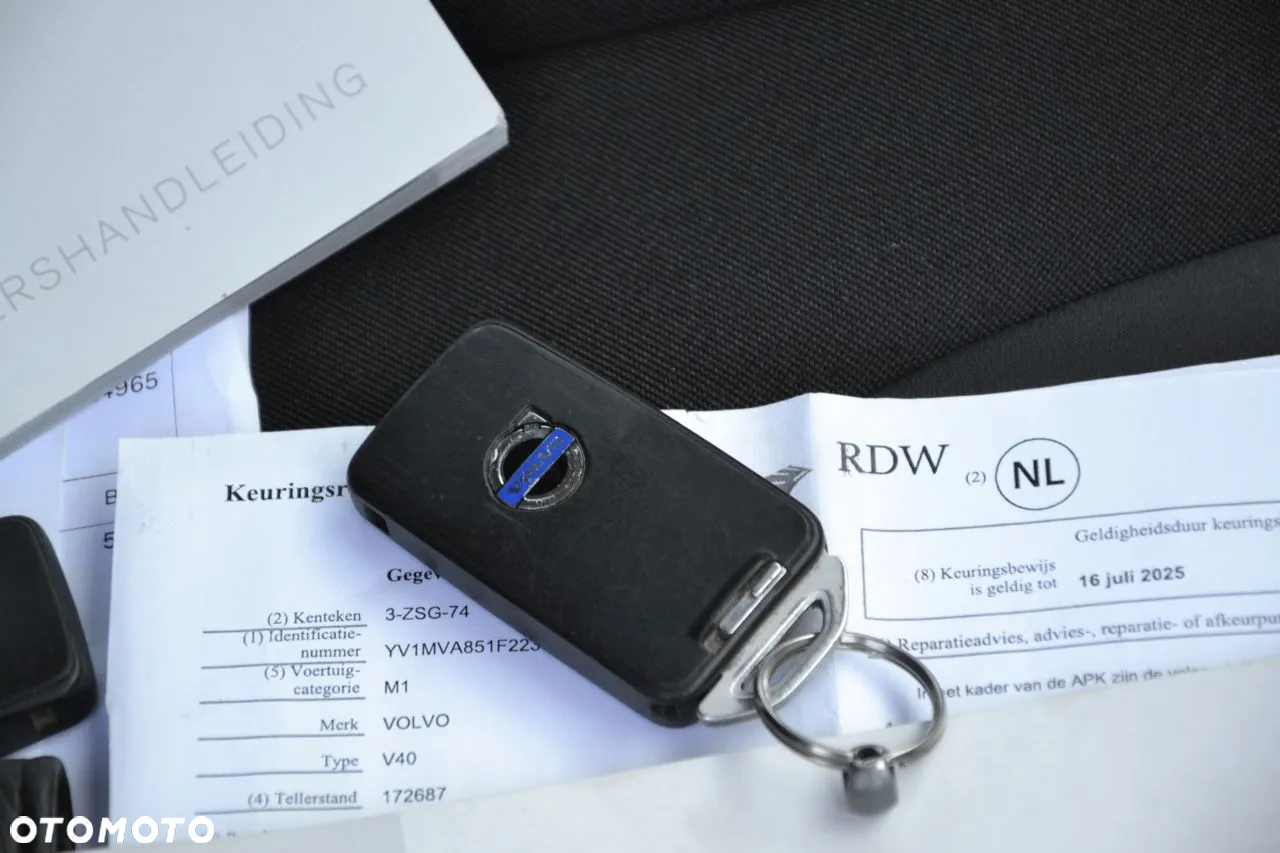 Volvo V40 D4 Drive-E Momentum - 23