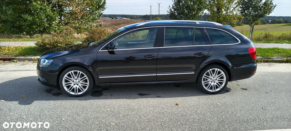 Skoda Superb 2013 photo 2