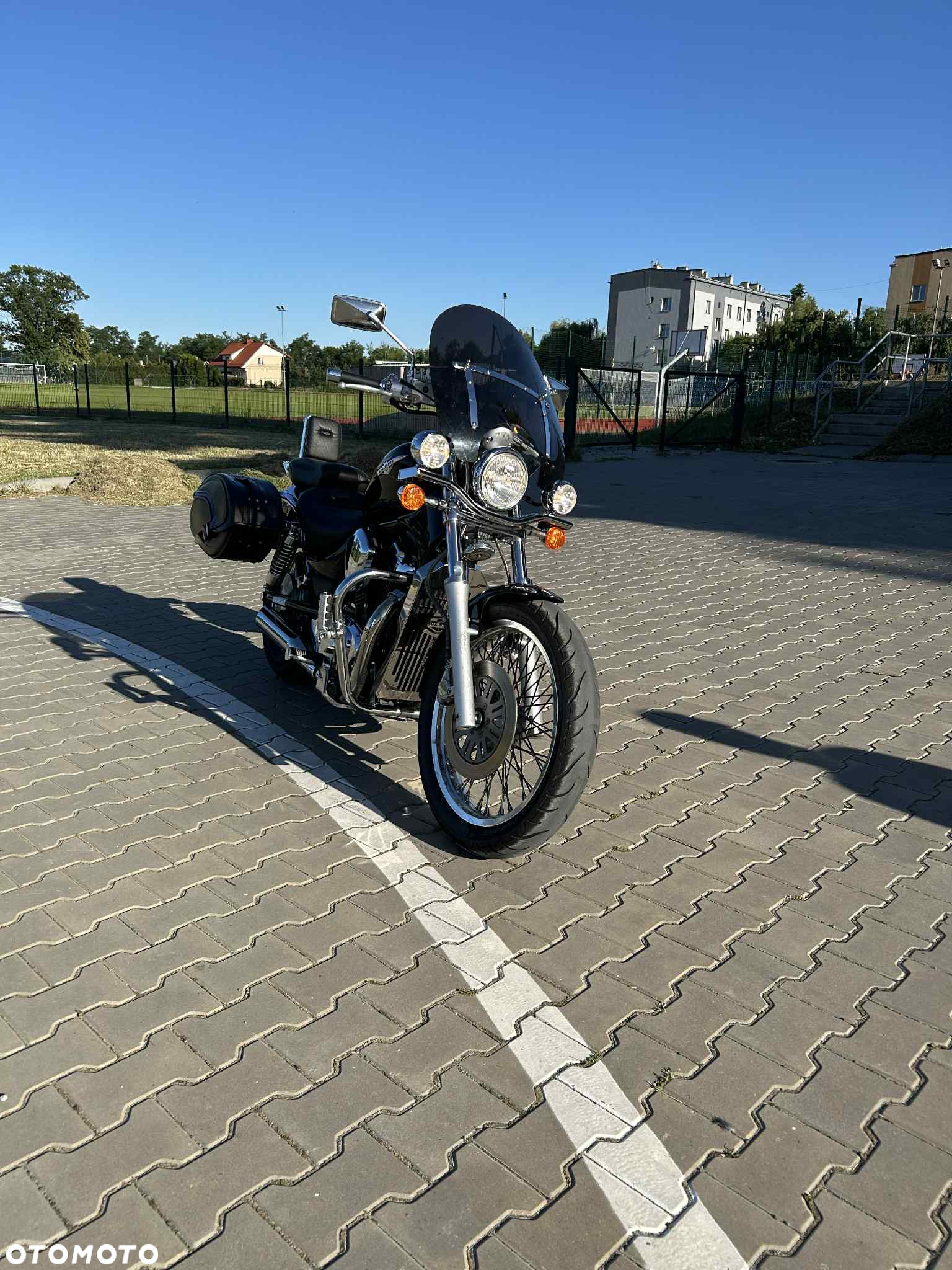 Suzuki Intruder - 4