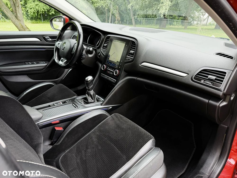 Renault Megane ENERGY TCe 130 Start & Stop LIMITED - 16