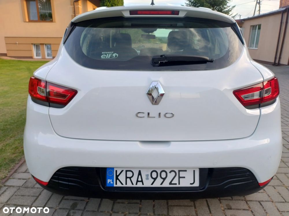 Renault Clio 1.2 16V 75 Life - 10