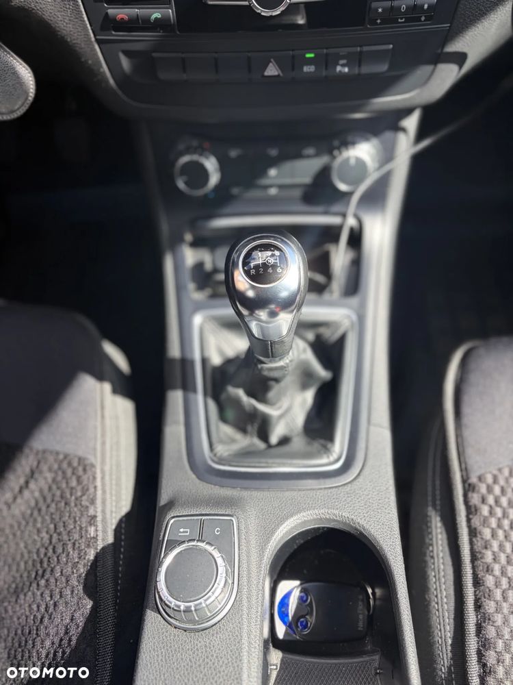 Mercedes-Benz Klasa B 180 d Edition - 7