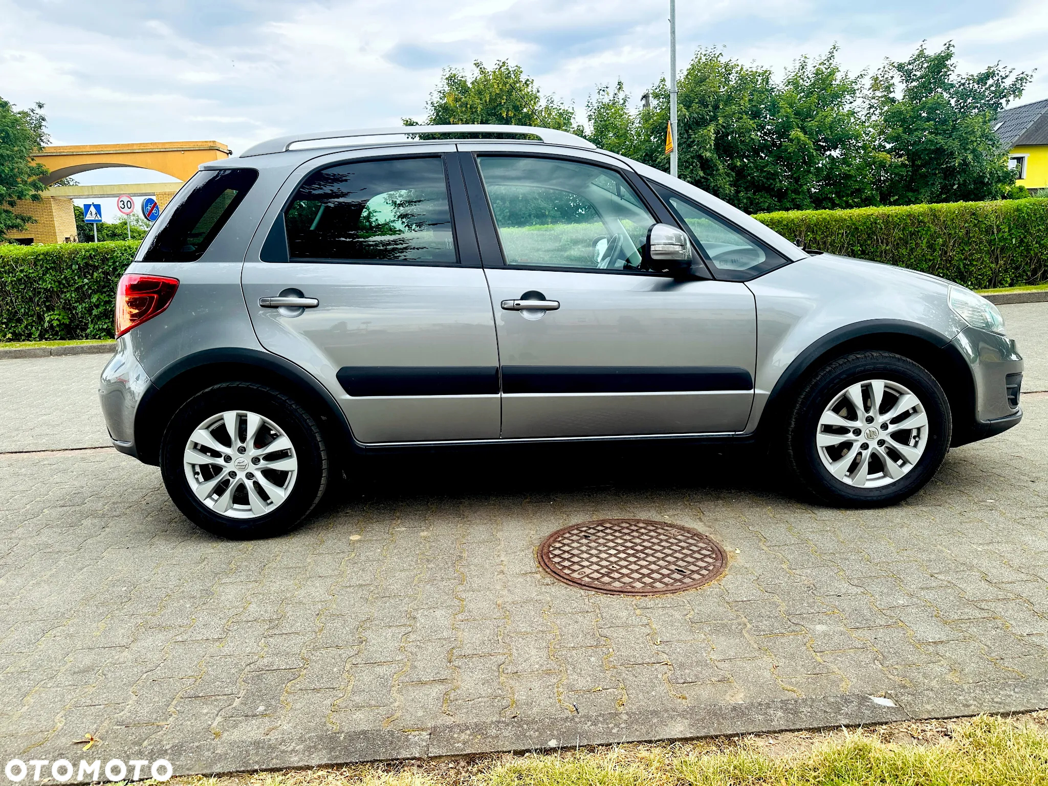 Suzuki SX4 1.6 Premium - 4