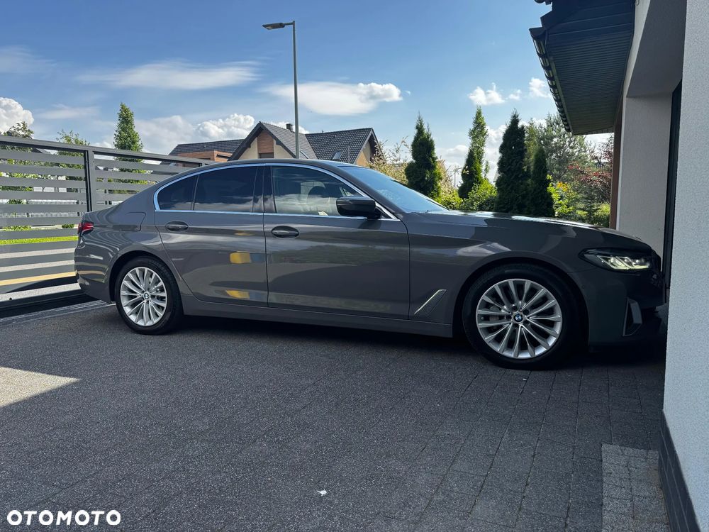 BMW Seria 5 530i mHEV Luxury Line - 23