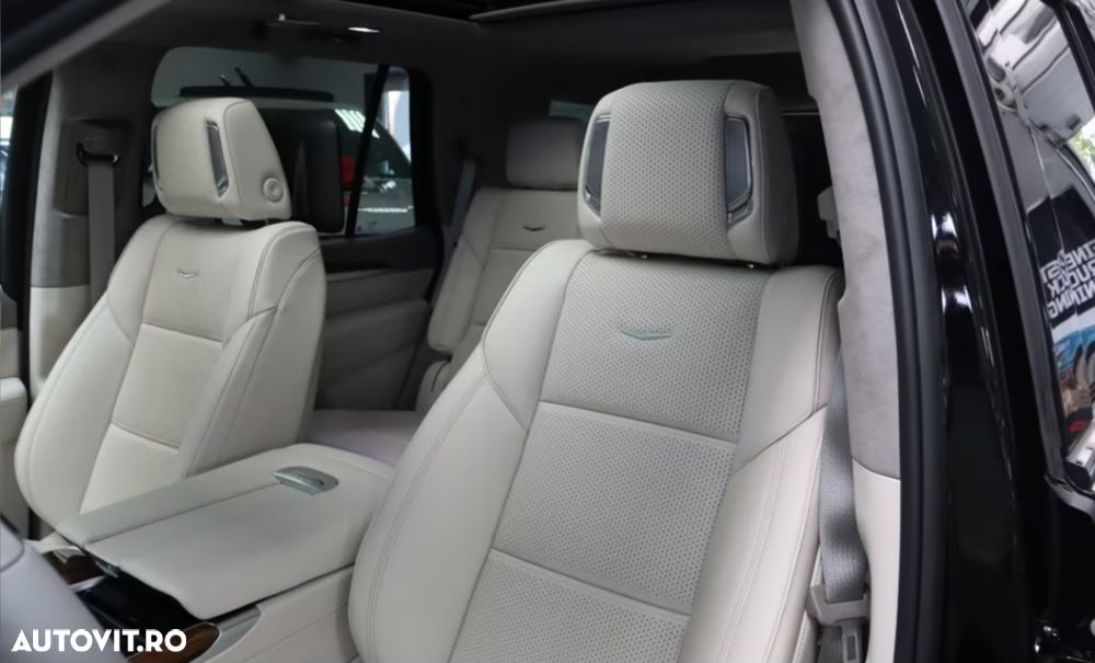 CADILLAC Escalade 2026 — imagine 12