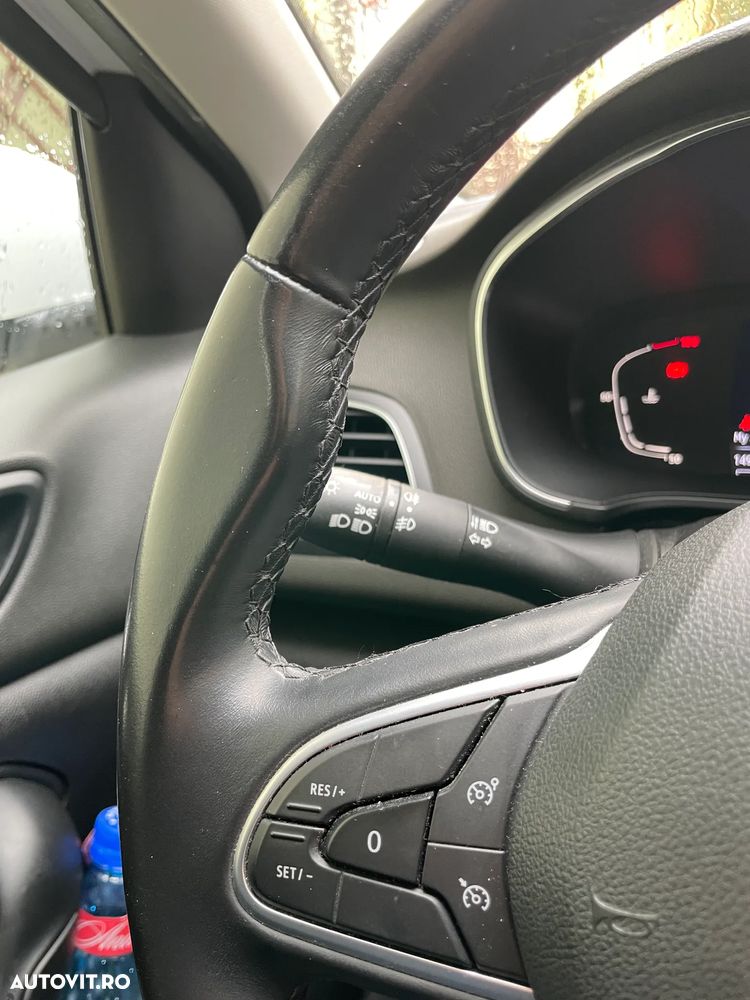 Renault Megane TCe 140 GPF Intens - 19