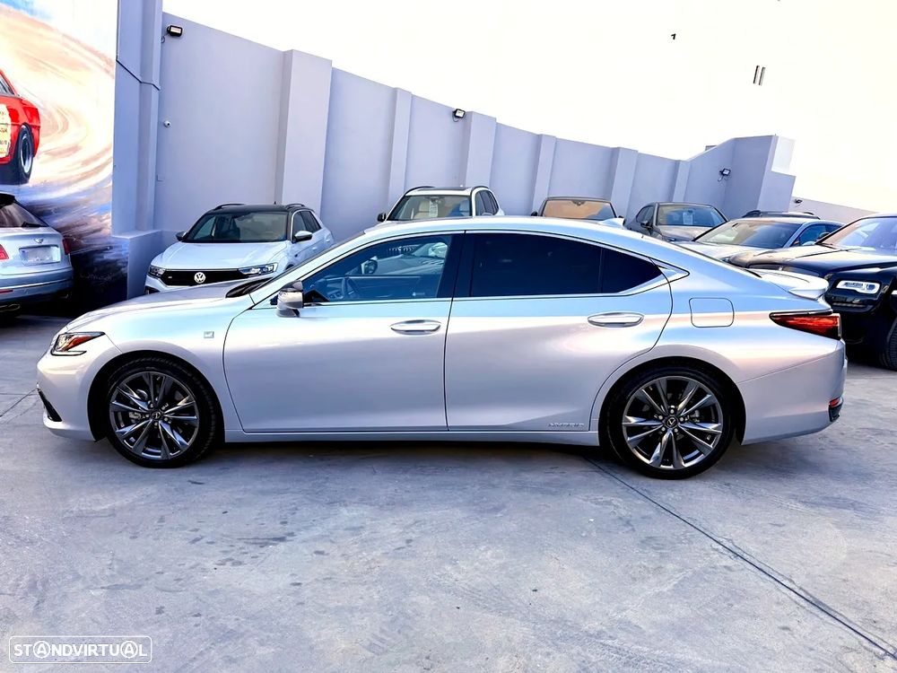 Lexus ES 300h - 6