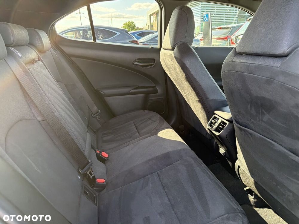 Lexus UX 250h GPF Business 2WD - 17