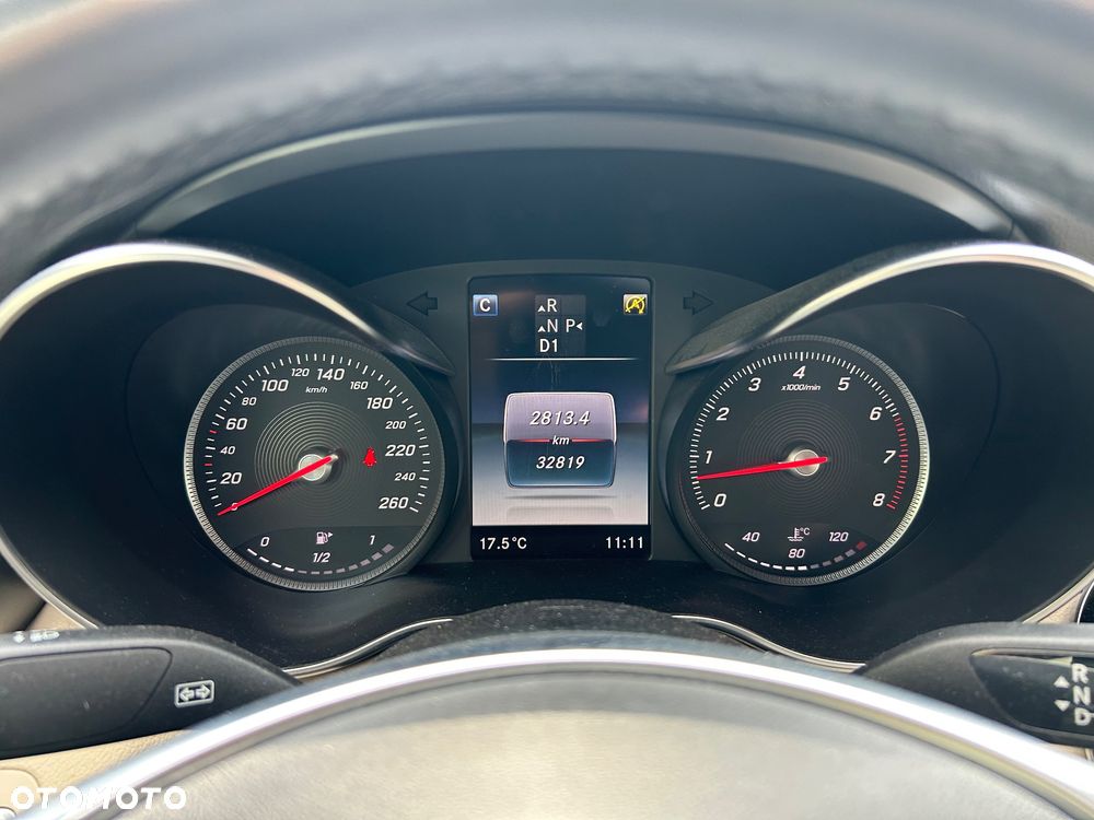 Mercedes-Benz Klasa C 200 4-Matic 9G-Tronic - 23