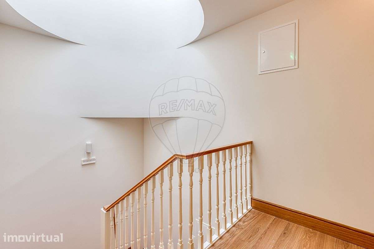 Duplex T2 para arrendamento - Grande imagem: 2/15