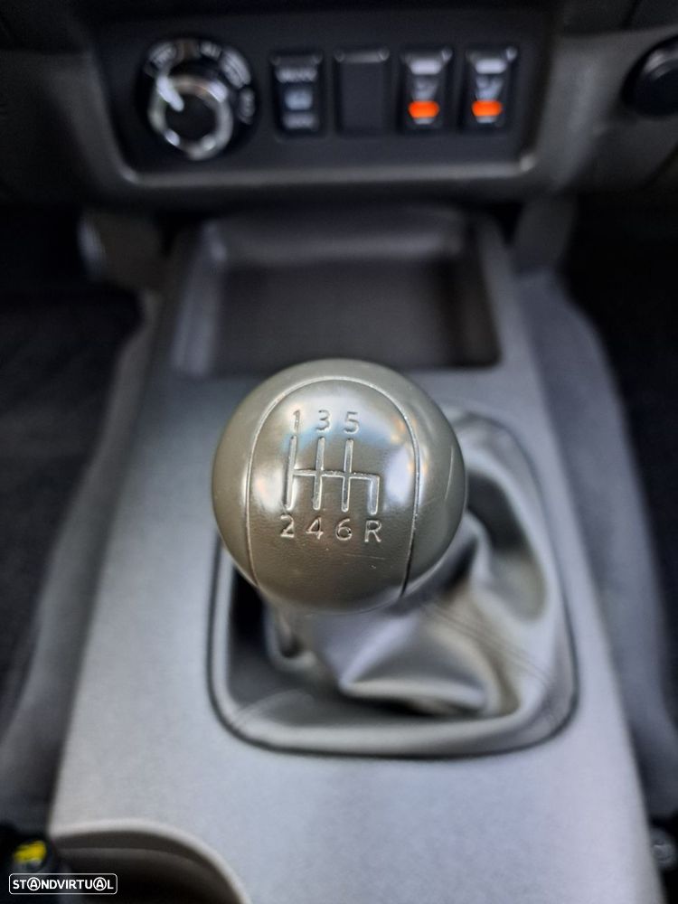 Nissan Navara - 12