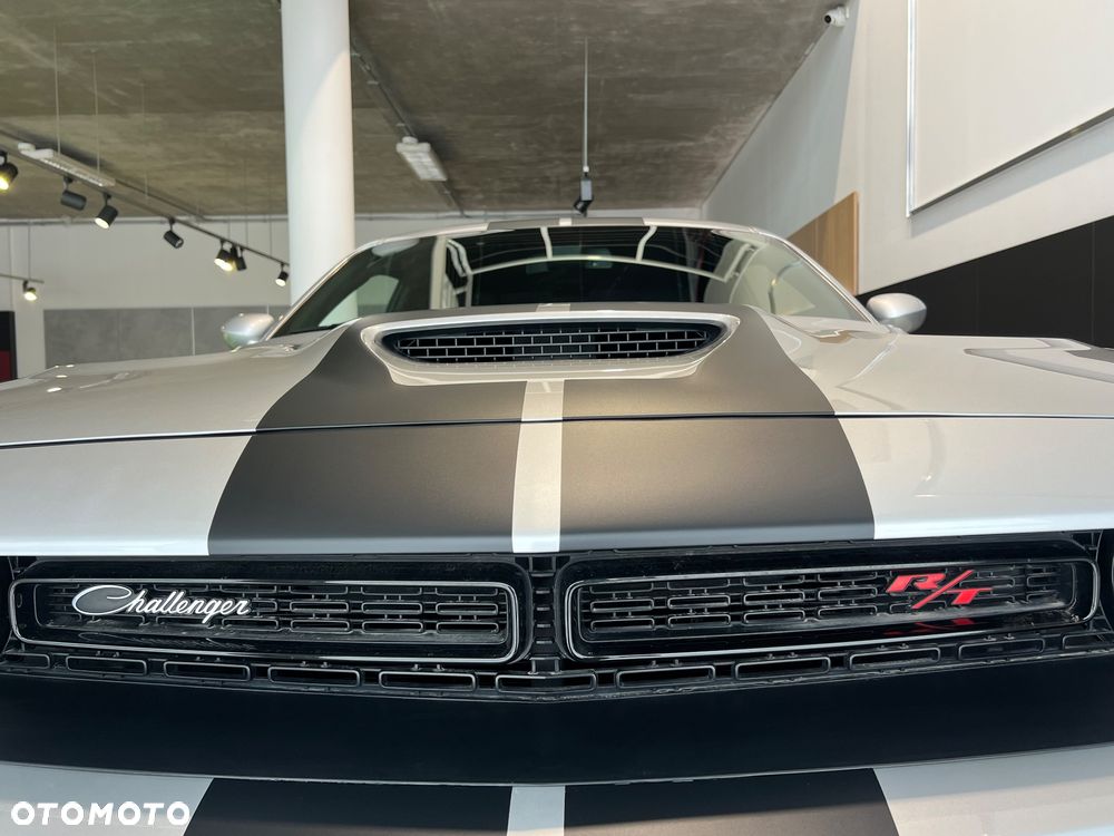 Dodge Challenger 6.4 Scat Pack - 15